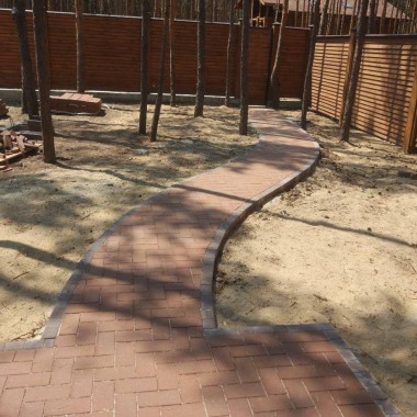 Фігурний поребрик 0,5м коричневий