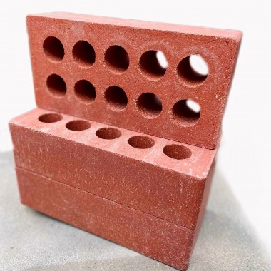 Цегла червона пустотіла М300
