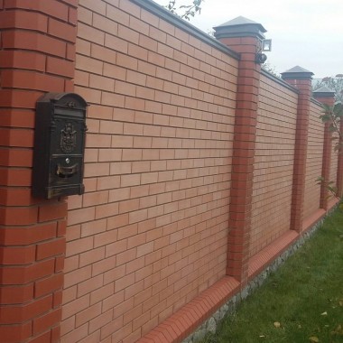 КлінКерам Рубін Фасонний, Літос гладка червона